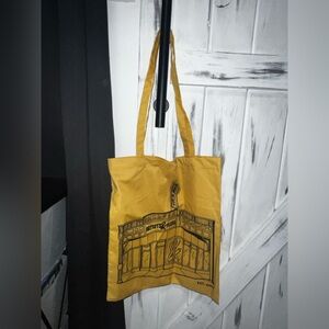 Chelsea Artist & Fleas Market Tote Bag